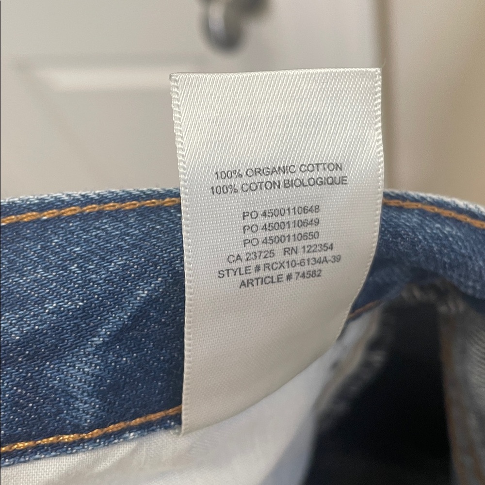 Aritzia - The Nina Stovepipe Highrise Tapered Organic Denim Jeans Blue 30 x 31 - Picture 14 of 14